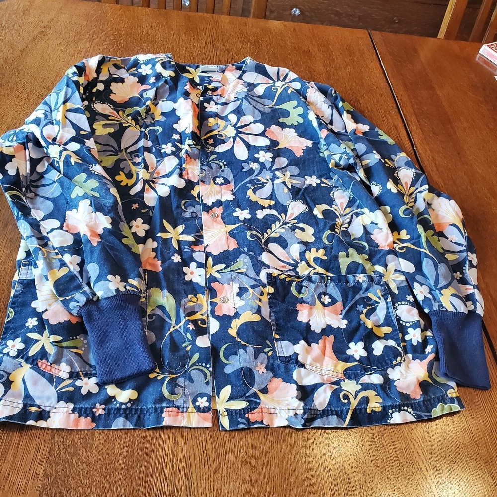 Scrub jacket